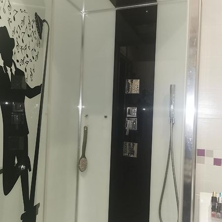 ניס Chambre Chez L'Habitant - Room In The Owner'S Apartment מראה חיצוני תמונה